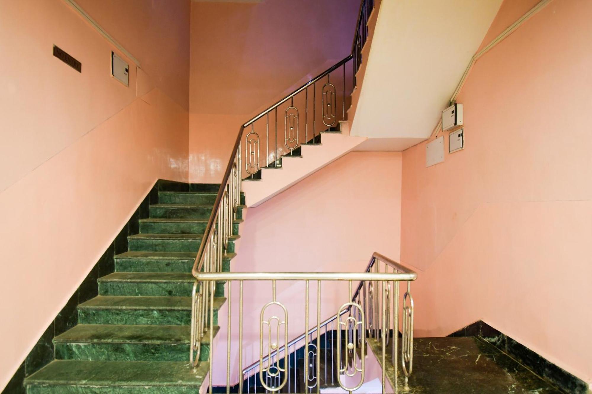 Hotel O Premium Hari Jamshedpur Exterior photo